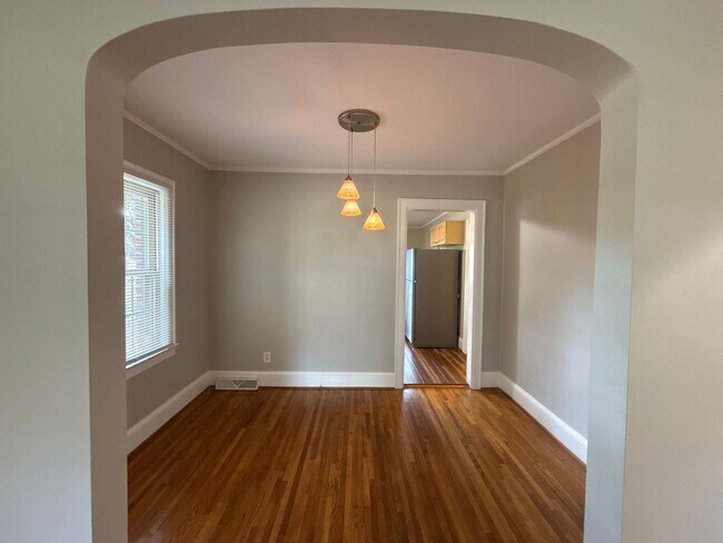 Foto del edificio - 4908 Elder Ave
