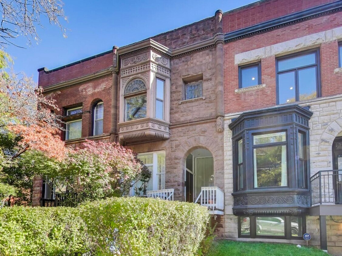 Foto principal - 5203 S Dorchester Ave