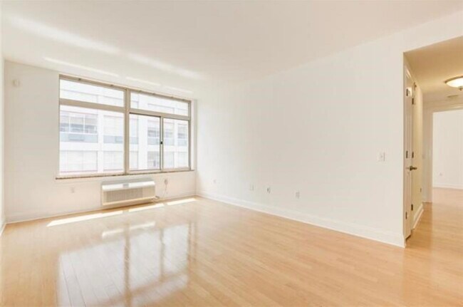 Foto del edificio - 10 Regent St