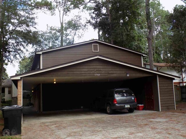 Building Photo - 3701 Donovan Dr