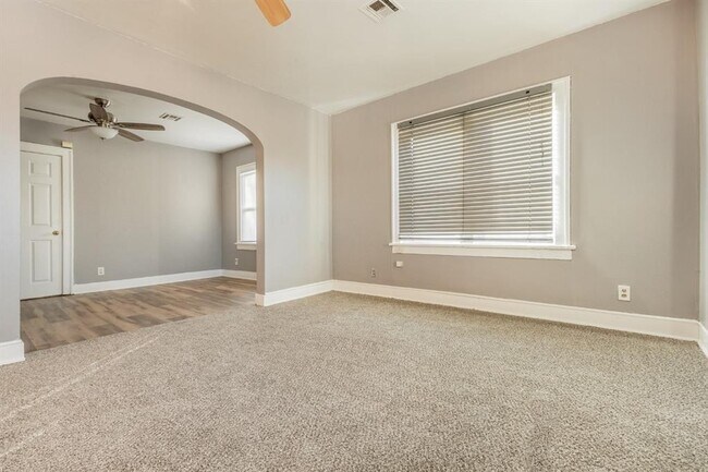 Foto del edificio - 802 NW 31st St