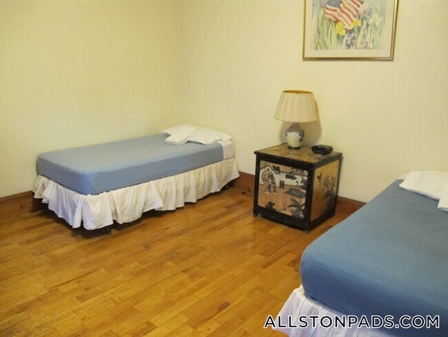 Foto del edificio - 38 Linden St