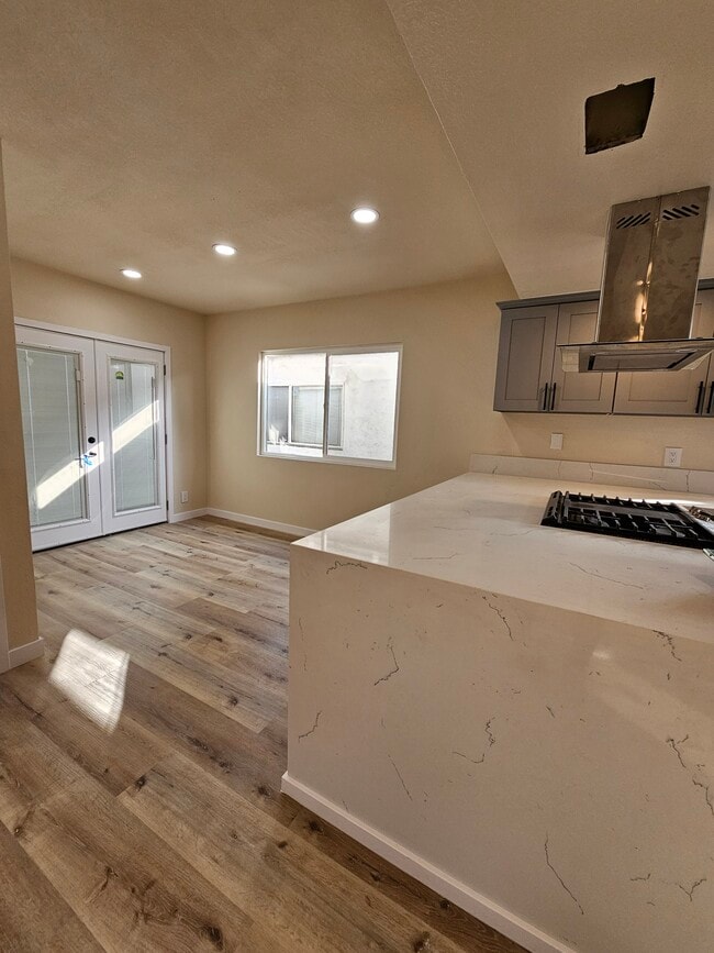 Building Photo - 4310 W 159th St