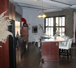 Building Photo - 1620 Lucas Ave