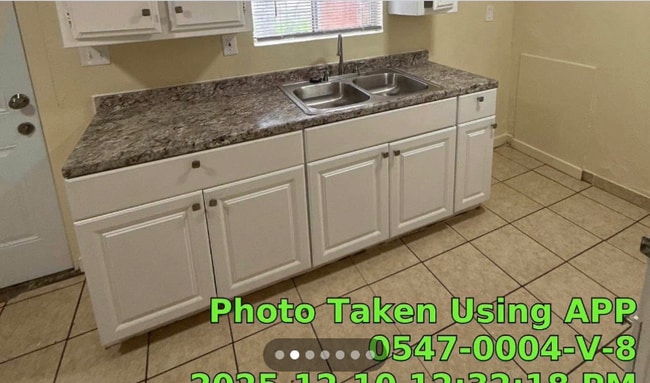 Building Photo - 508 28th St