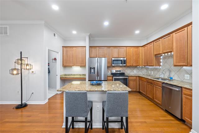 Foto del edificio - 800 E 15th St
