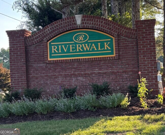Foto del edificio - 45 Grandview Ct