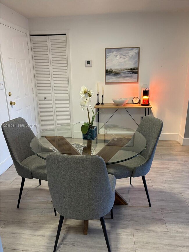 Foto del edificio - 3500 Coral Wy