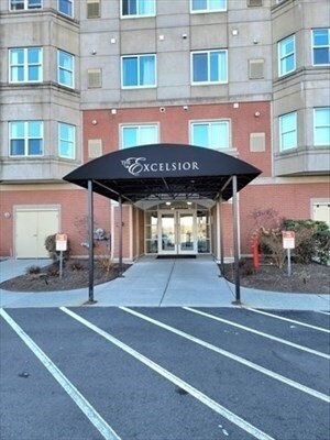 Building Photo - 1 Cityview Ln