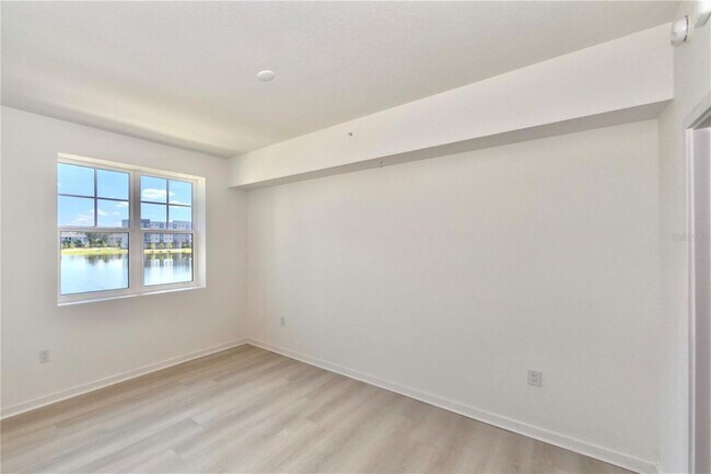 Foto del edificio - 5579 Millenia Park Blvd