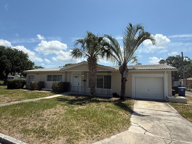 Foto del edificio - Tyrone single family home 2/1
