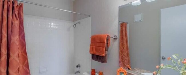 Building Photo - 2 bedroom in Dallas TX 75287