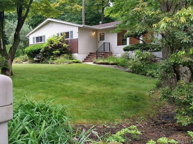 Primary Photo - 17 Wilshire Dr
