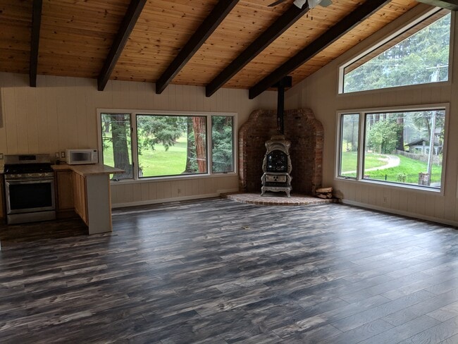 Building Photo - 227 Double Bogey Dr