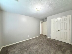 Building Photo - 6415 Mountain Pines Ln