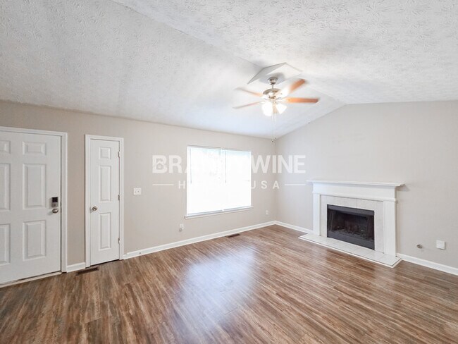 Building Photo - 107 Lake Terrace