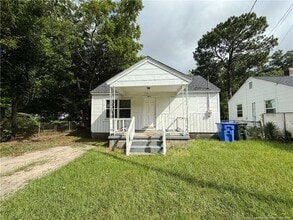 Building Photo - 405 Andy St