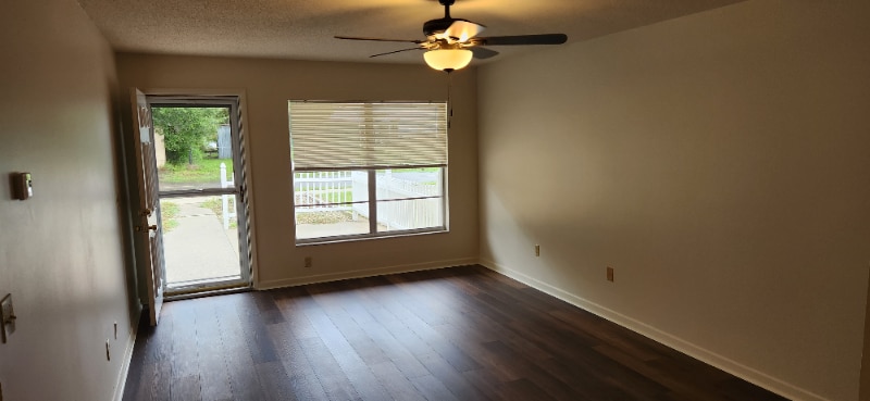 Foto principal - 109 S Delaney Ave