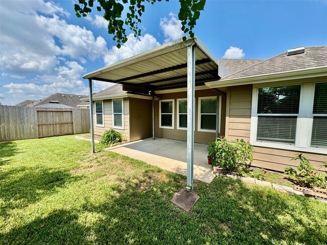 Building Photo - 1205 Quarterhorse Dr