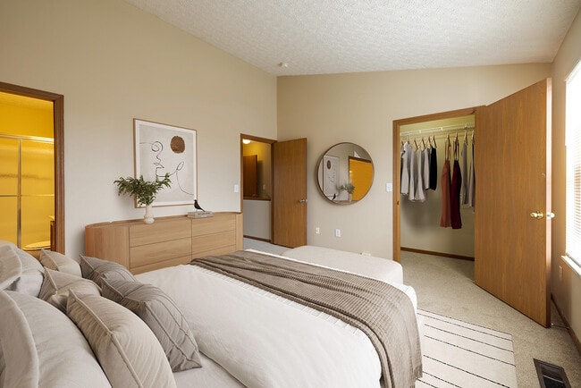 HilliardPark_2026_Bedroom_VirtuallyStaged - Hilliard Park Apartments