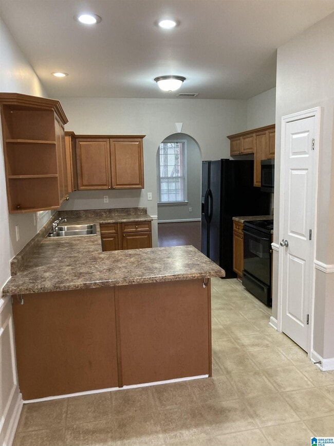 Building Photo - 200 Calloway Ln