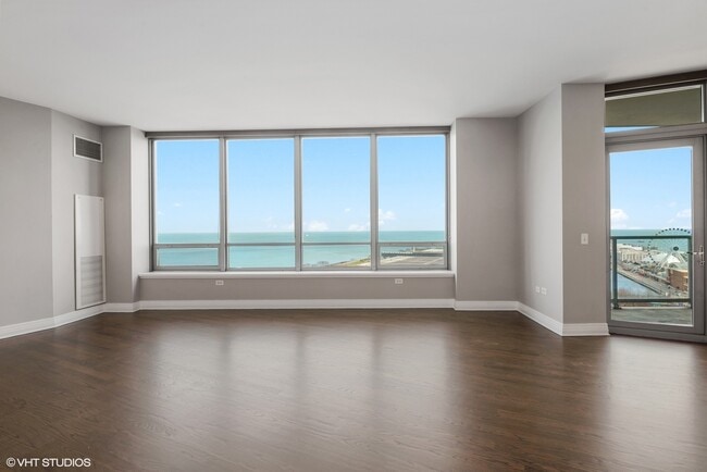 Foto del edificio - 600 N Lake Shore Dr