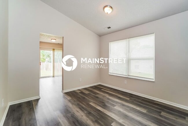 Building Photo - 3 Bedroom Pet-Friendly Home in Columbus, O...
