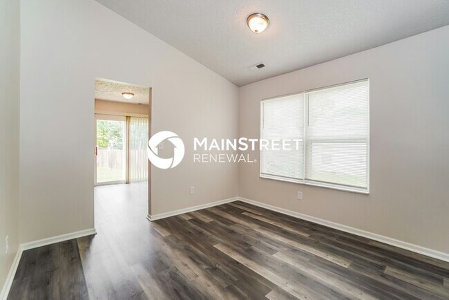 Foto del edificio - 3 Bedroom Pet-Friendly Home in Columbus, O...