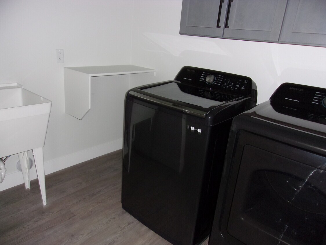 Foto del edificio - 695 Anela Ln