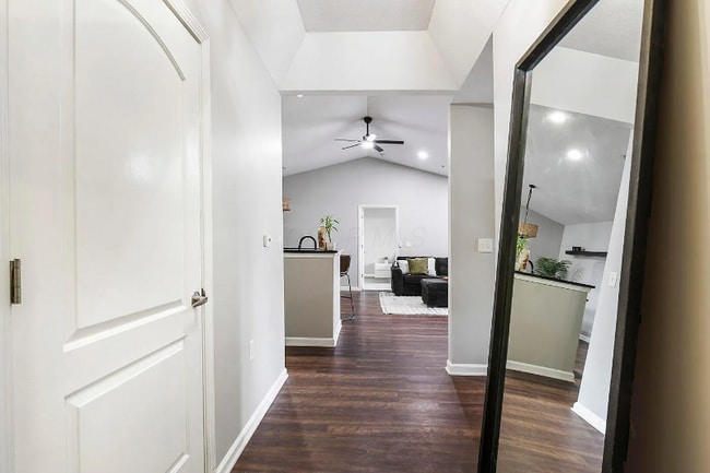 Foto del edificio - 1695 Berrancher Dr