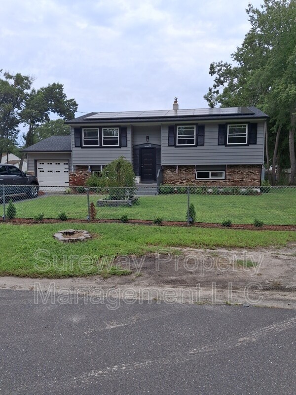 Building Photo - 211 California Trail
