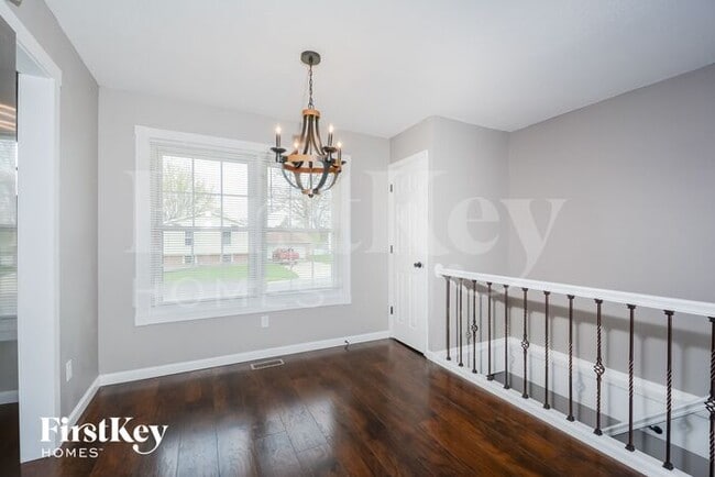 Building Photo - 1510 Shadow Ln