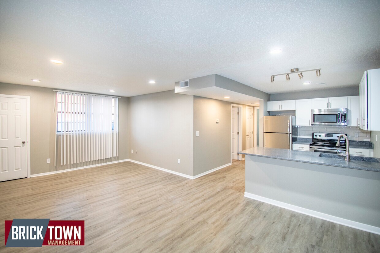 Foto principal - 105 W Gold Coast Rd