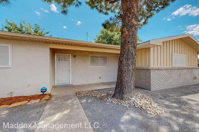 Building Photo - 3 br, 2 bath House - 13000 Lomas Verdes Av...