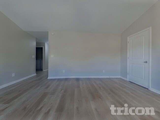 Foto del edificio - 316 Meadow Vista Ln