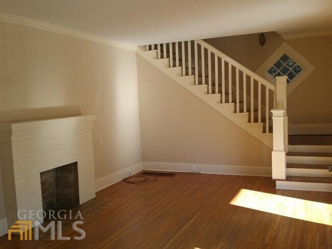 Foto del edificio - 427 E 8th St SW