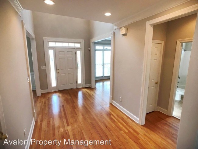 Foto del edificio - 5 br, 5 bath House - 12505 Magnolia Circle