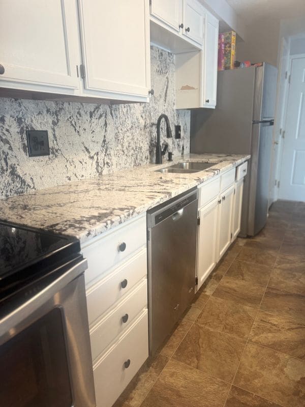 Building Photo - 7604 Roscommon Ct