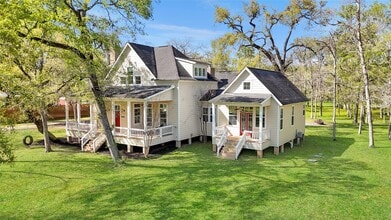 Building Photo - 20802 Pecan Bend Rd