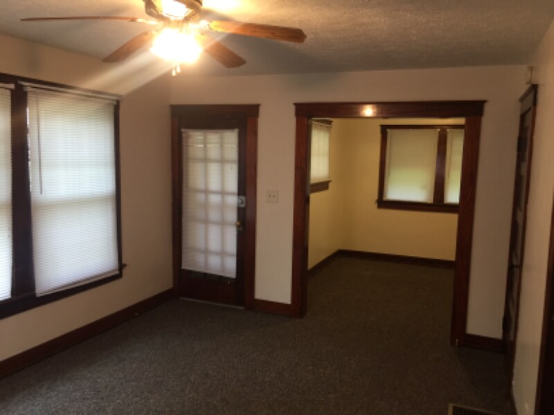 Primary Photo - 2617 Westbrook Ave