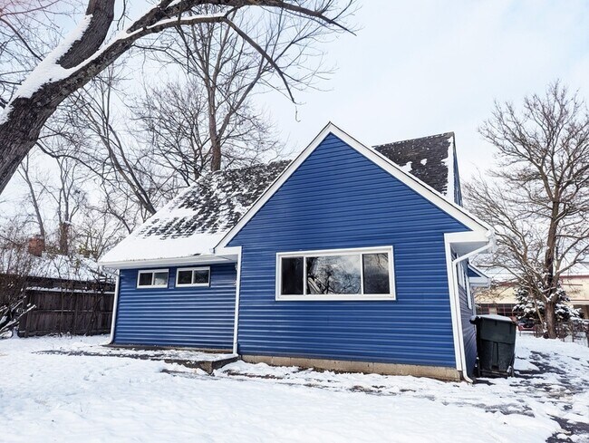 Building Photo - 2294 Minnesota Ave