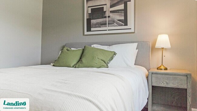 Foto del edificio - 7601 Carlton Arms Dr