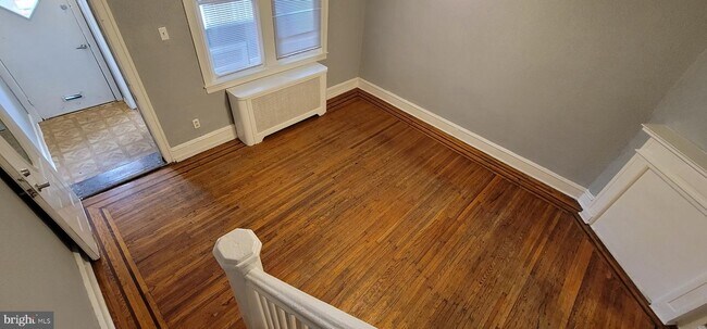 Foto del edificio - 4954 N 7th St