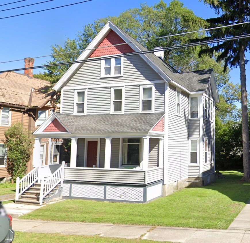 Primary Photo - 8 Walnut St