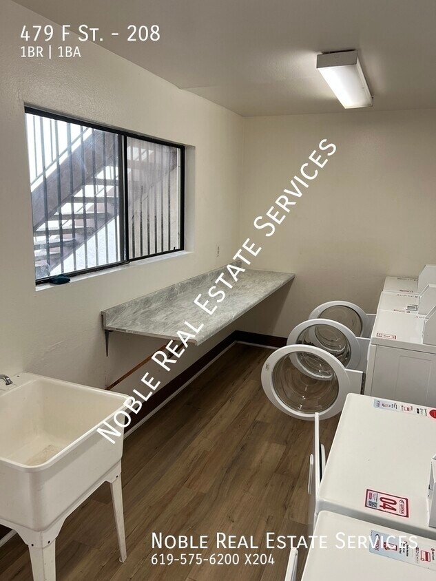 Foto principal - 479 F St