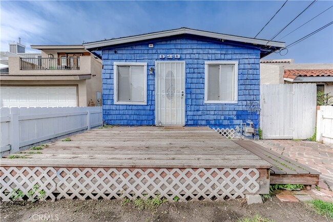 Building Photo - 923 Alabama St