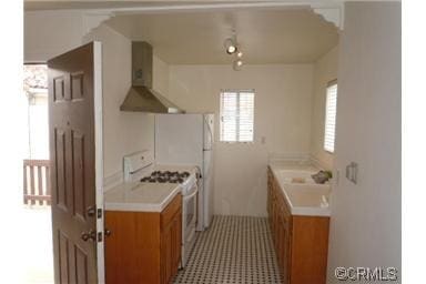 Building Photo - 103 Corona Ave