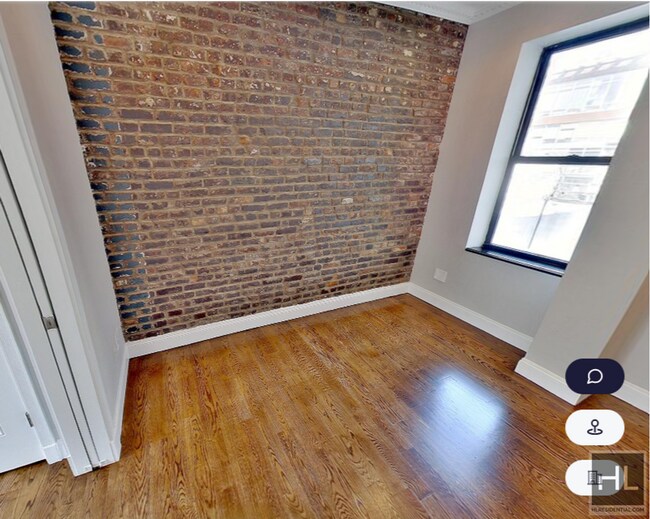 Building Photo - AMAZING ONE BEDROOM APARTMENT!! AMAZING DE...