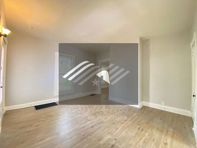 Foto del edificio - 323 Harrison St