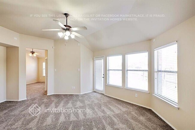 Foto del edificio - 5000 Blackwood Dr